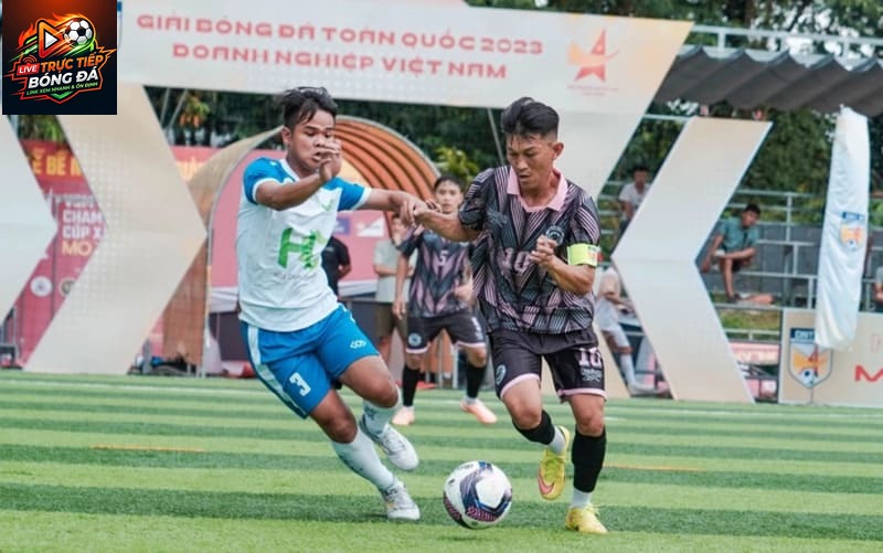 Cầu thủ cần di chuyển liên tục và quan sát nhanh